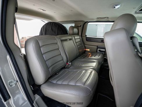 Used 2003 HUMMER H2 w/ Preferred Equipment Group image 55
