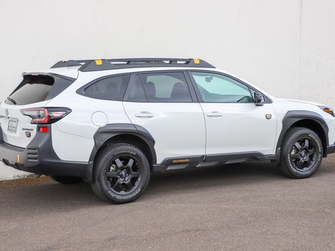 Used 2025 Subaru Outback Wilderness AWD/4WD image 5