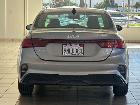 Used 2023 Kia Forte LXS FWD image 5