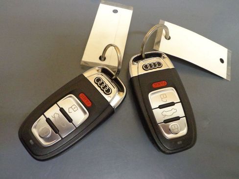 Used 2016 Audi A4 2.0T Premium Plus w/ Technology Package image 24