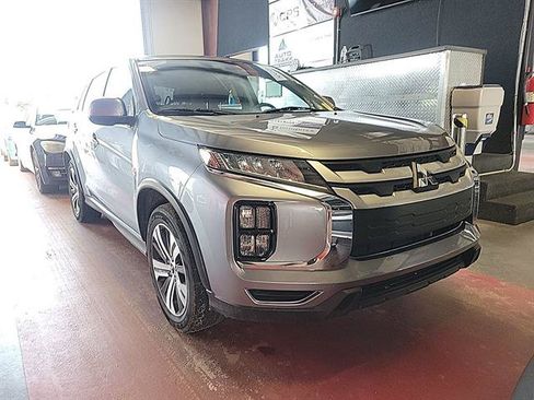 Used 2022 Mitsubishi Outlander Sport ES AWD/4WD image 2