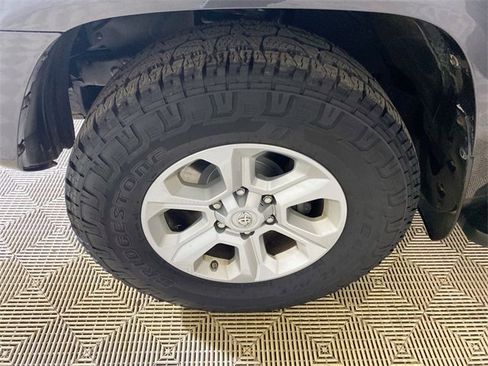 Used 2019 Toyota 4Runner SR5 Premium image 22