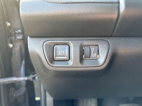 Used 2017 GMC Acadia Denali w/ Technology Package image 19