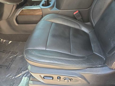 Used 2020 Chevrolet Silverado 1500 RST w/ All-Star Edition RWD image 12