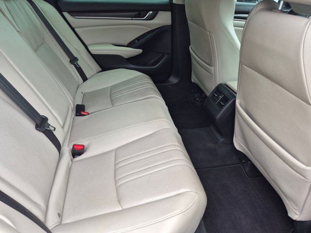Used 2019 Honda Accord Touring image 18