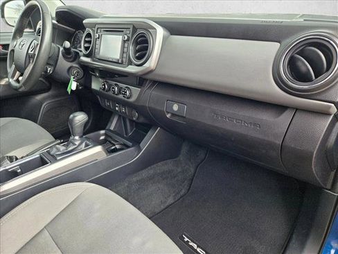 Used 2018 Toyota Tacoma SR5 image 20