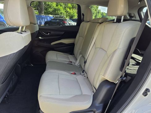Used 2025 Subaru Ascent Premium AWD/4WD image 16