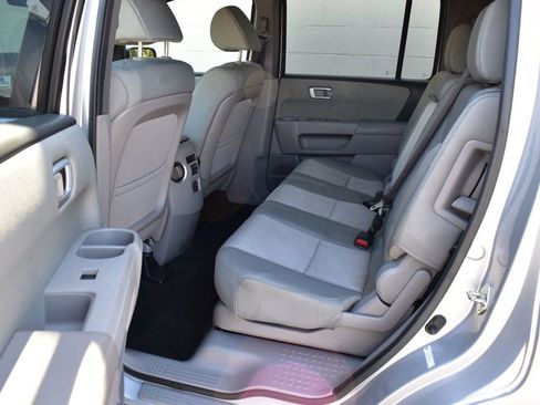 Used 2014 Honda Pilot LX image 19