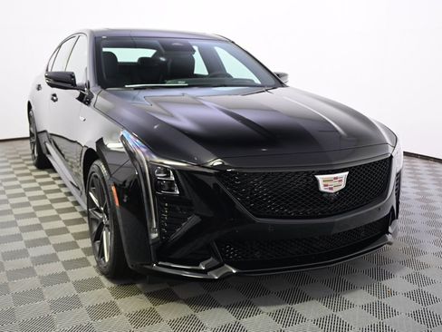 New 2026 Cadillac CT5 V image 9