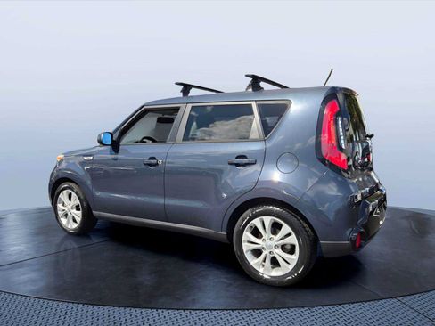 Used 2016 Kia Soul + FWD image 4