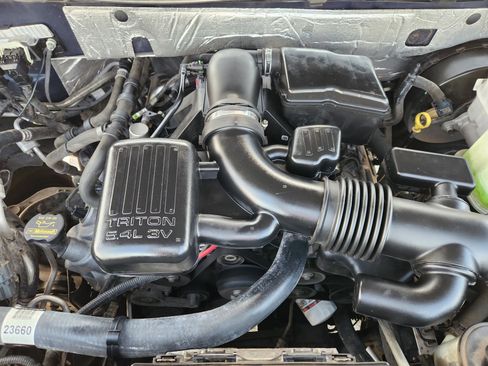 Used 2013 Ford Expedition EL XLT RWD image 33