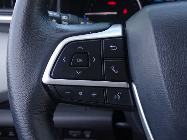 Certified 2025 Toyota Sienna XLE w/ XLE Plus Package FWD image 35
