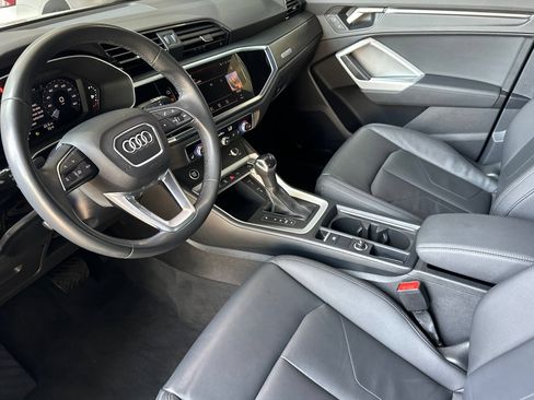 Used 2023 Audi Q3 2.0T Premium w/ Convenience Package AWD/4WD image 10