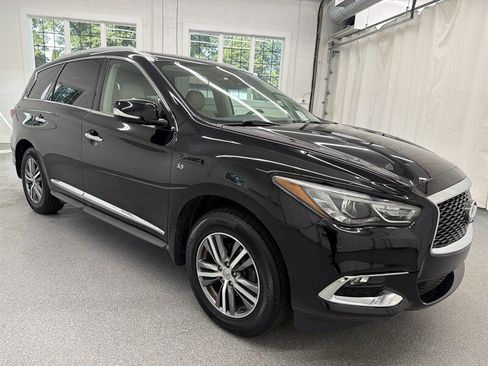 Used 2020 INFINITI QX60 Luxe w/ Essential Package AWD/4WD image 3