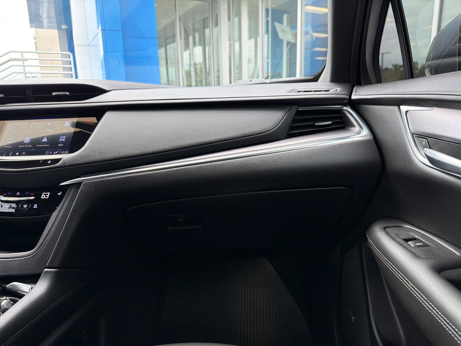 Used 2022 Cadillac XT5 Luxury AWD/4WD image 32
