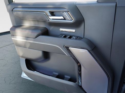 New 2026 GMC Sierra 1500 AT4X w/ AT4X AEV Edition image 19