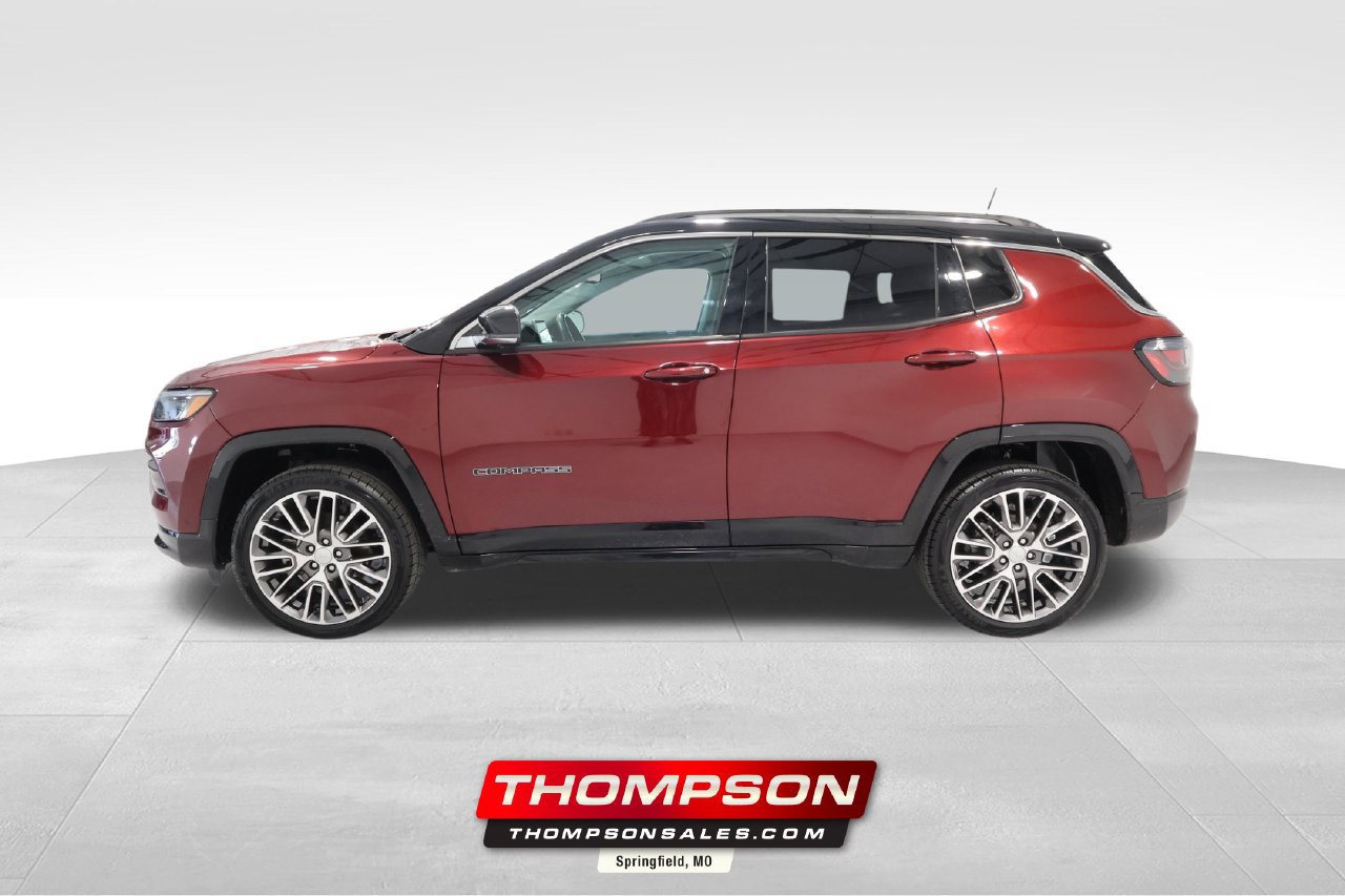 Used 2022 Jeep Compass Limited w/ Elite Group AWD/4WD image 1
