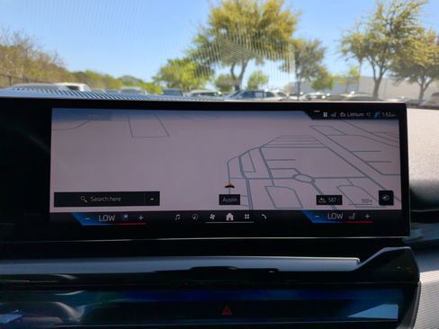 Certified 2024 BMW 540i xDrive w/ Executive Package image 16