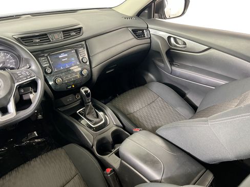 Used 2018 Nissan Rogue S AWD/4WD image 21