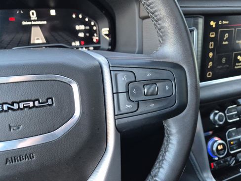 Used 2022 GMC Yukon Denali w/ Max Trailering Package image 26