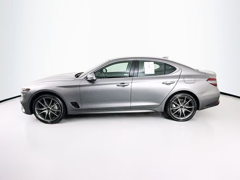 Used 2025 Genesis G70 2.5T image 4