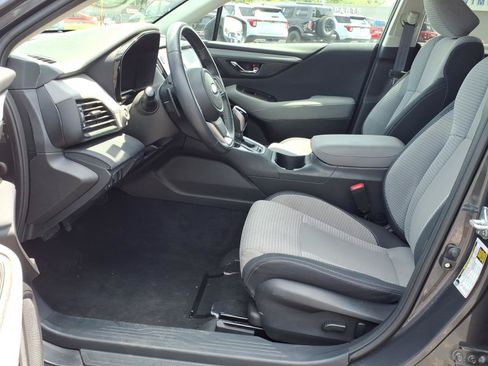 Used 2023 Subaru Outback Premium AWD/4WD image 9