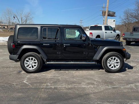 Used 2023 Jeep Wrangler Sport S image 2