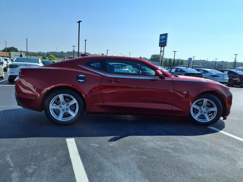 Used 2023 Chevrolet Camaro LT RWD image 32