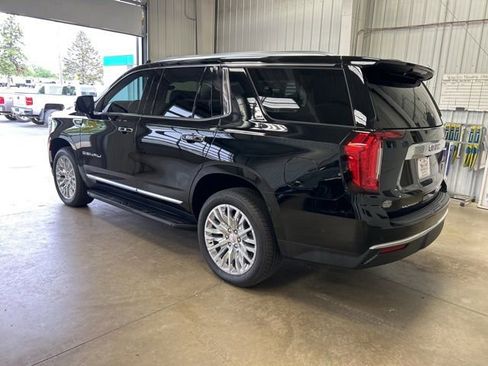 Used 2024 GMC Yukon Denali w/ Advanced Technology Package image 7