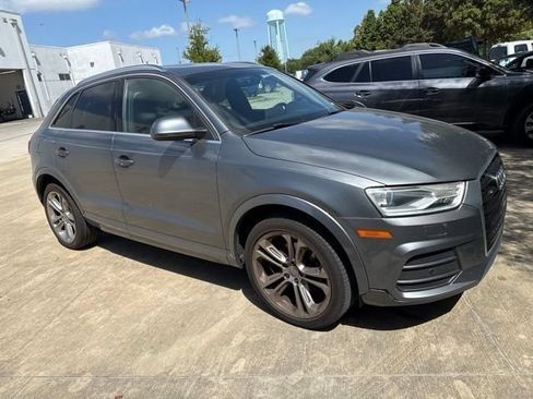 Used 2017 Audi Q3 2.0T Premium Plus w/ Premium Plus Package FWD image 1