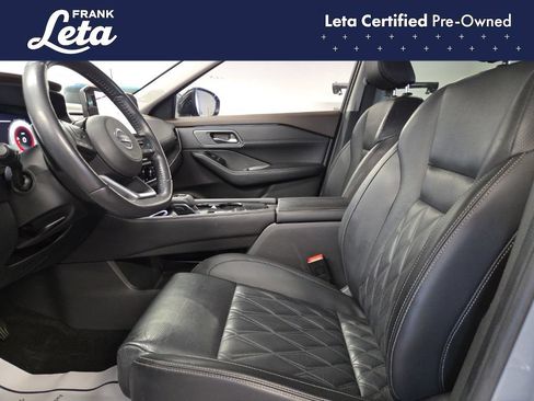 Used 2021 Nissan Rogue Platinum FWD image 12