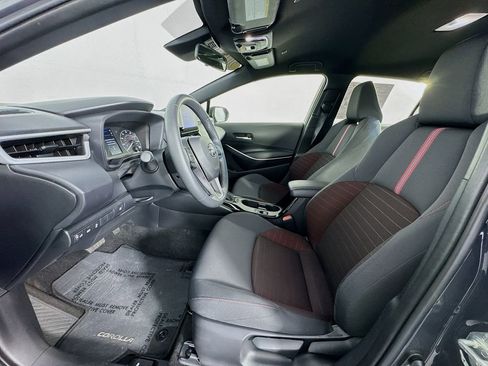 Used 2025 Toyota Corolla SE image 15