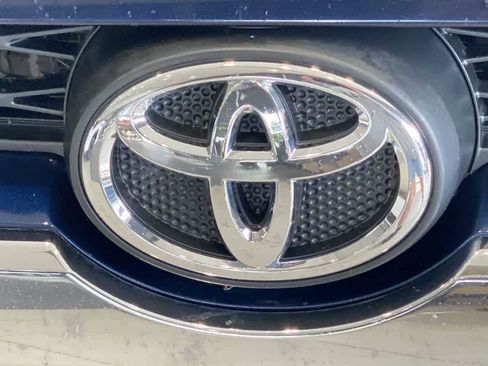 Used 2017 Toyota 4Runner Limited AWD/4WD image 10