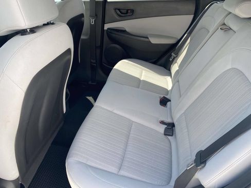 Used 2023 Hyundai Kona SEL FWD image 11