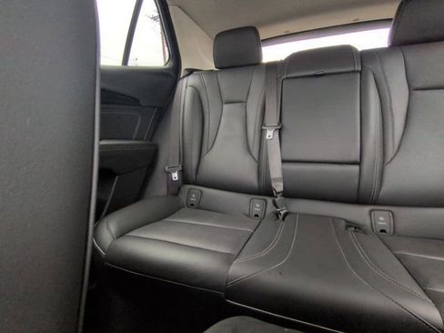 Certified 2023 Buick Envision Essence image 4