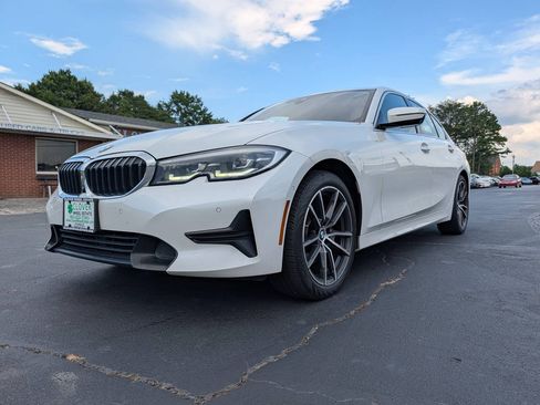 Used 2021 BMW 330i xDrive Sedan AWD/4WD image 2
