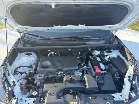 Certified 2024 Toyota RAV4 XLE image 34