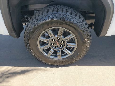 New 2026 GMC Sierra 1500 AT4X image 5