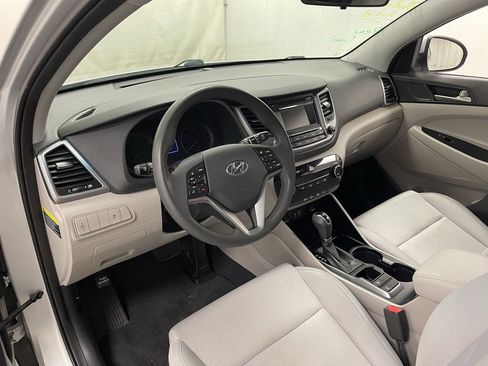 Used 2018 Hyundai Tucson SE image 20