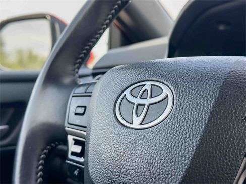 Certified 2025 Toyota Camry SE image 28