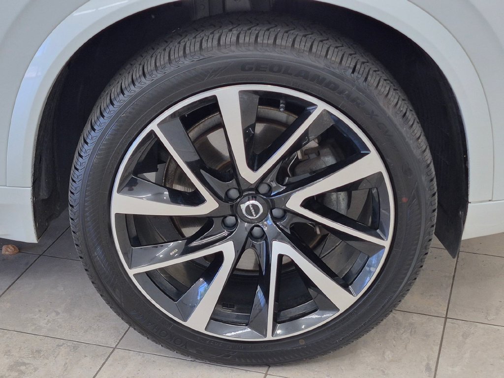 Used 2020 Volvo XC90 T6 Momentum w/ Protection Package AWD/4WD image 12