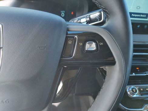 New 2026 Lincoln Corsair Reserve w/ Jet Appearance Package FWD image 25