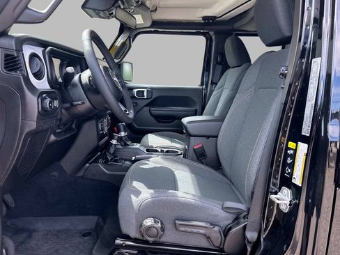 Certified 2025 Jeep Wrangler Unlimited Sport AWD/4WD image 13