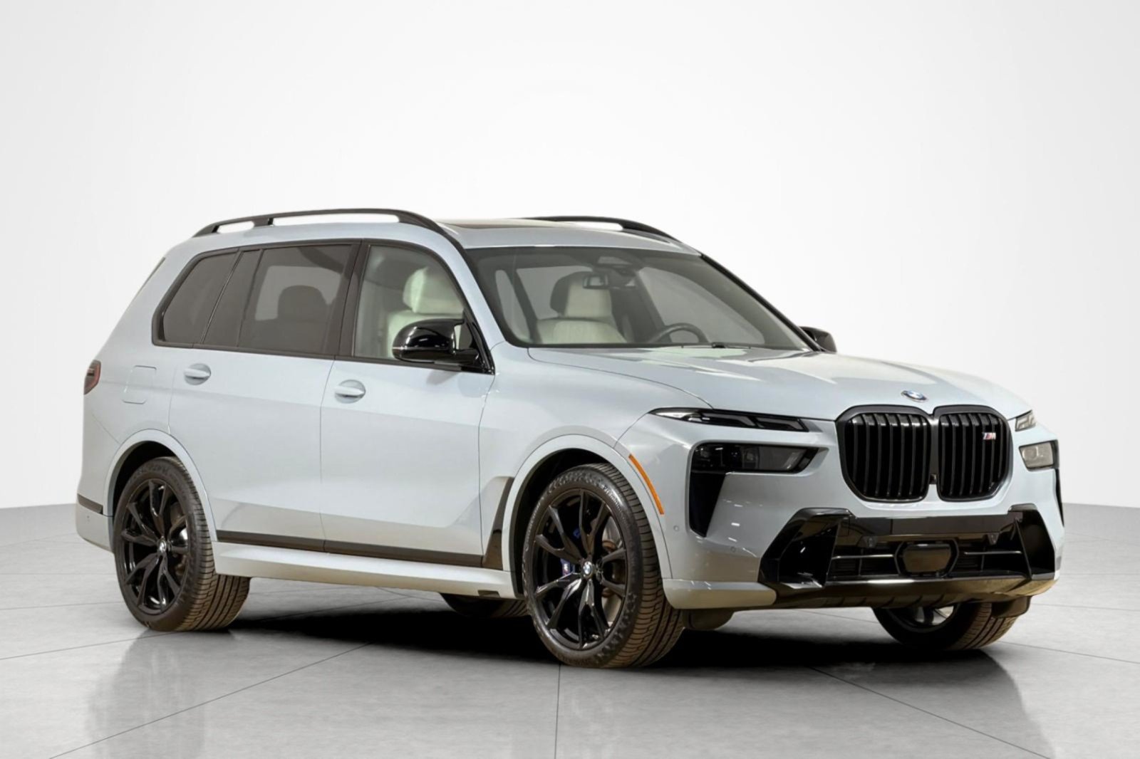 Used 2024 BMW X7 M60i w/ Executive Package AWD/4WD image 7