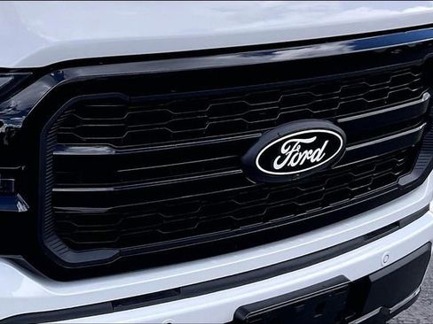 Used 2025 Ford F150 Lariat w/ Equipment Group 502A High AWD/4WD image 31