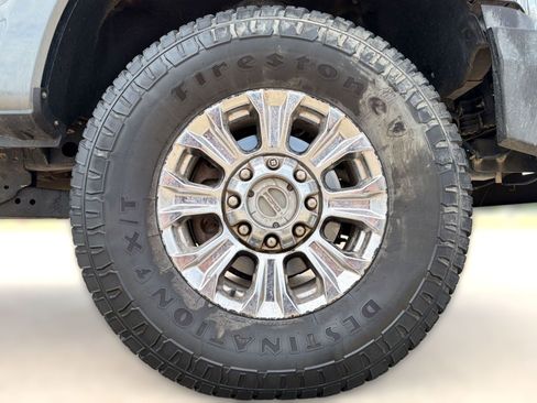 Used 2018 Ford F250 XLT w/ XLT Premium Package image 11