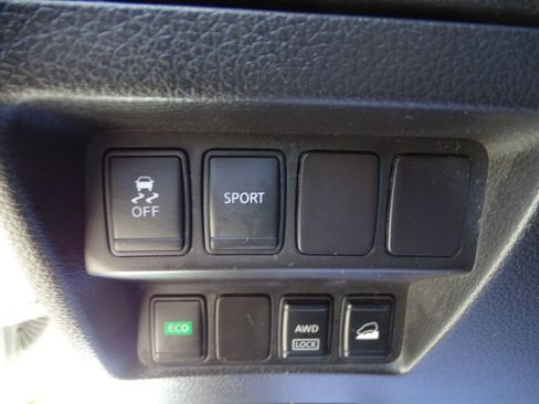 Used 2015 Nissan Rogue AWD S 2.5L 4-Cyl SUV image 17