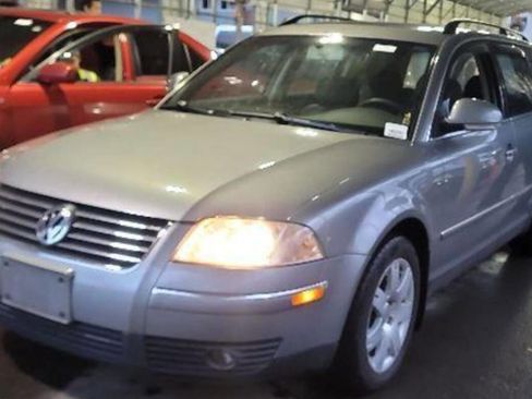 Used 2004 Volkswagen Passat GLS image 2