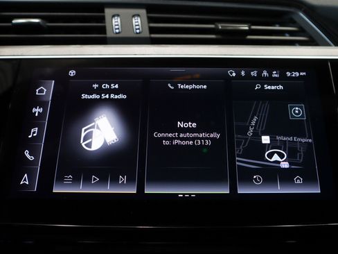 Used 2024 Audi Q8 e-tron Premium Plus image 26