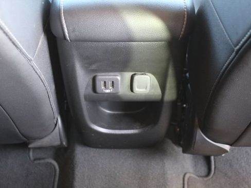 Used 2022 GMC Canyon Elevation w/ Elevation Premium Package AWD/4WD image 16